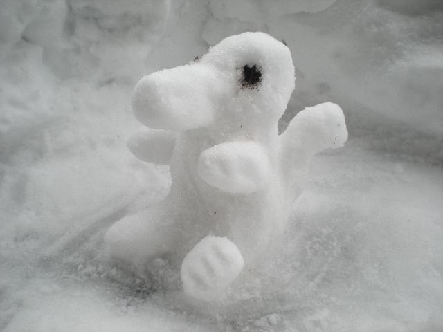 Dragonewyn snow sculpture