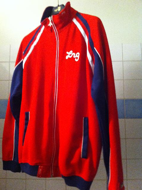 Lrg röd