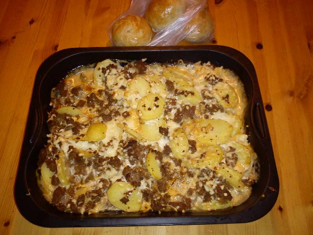 Potaits- och köttfärsgratäng