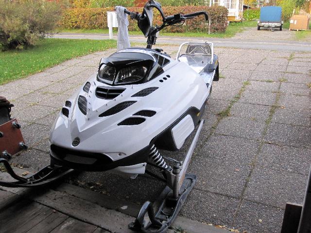 Ski-doo summit
