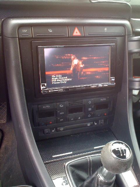 Stereo monterat